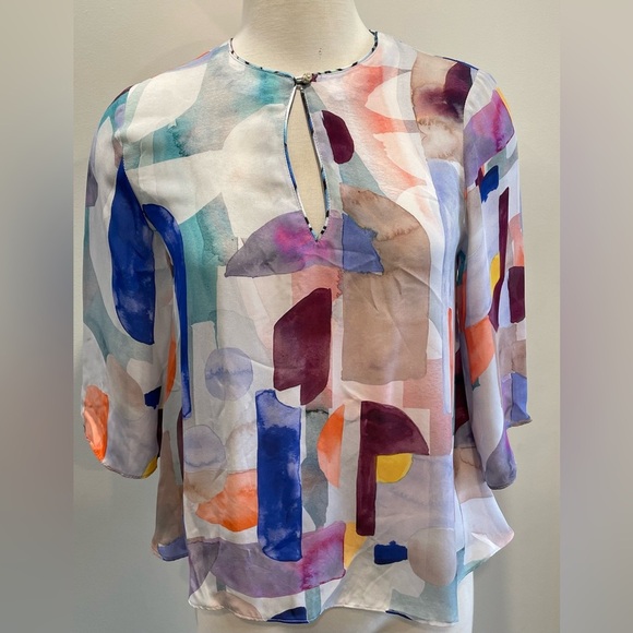 Robert Graham Tops - Robert Graham silk blend blouse